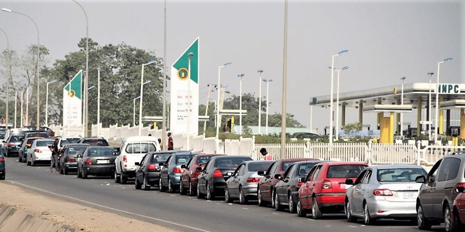 Commercial bus operators hike fares as fuel scarcity lingers in Lagos